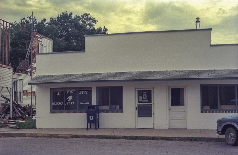 201-21 19900702 Smithland IA was Lenys Meat Market (pork only).jpg